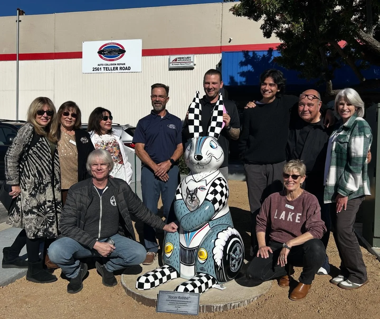 Happy Friday! Today the Art Trek team joined our neighbors at the Conejo Valley Auto Center to celebrate the unveiling of Racer Rabbit&mdash; the newest addition to the Conejo Cottontails public art project! 🐇🎨 @artscouncilofcv @cvautocenter 

Our 