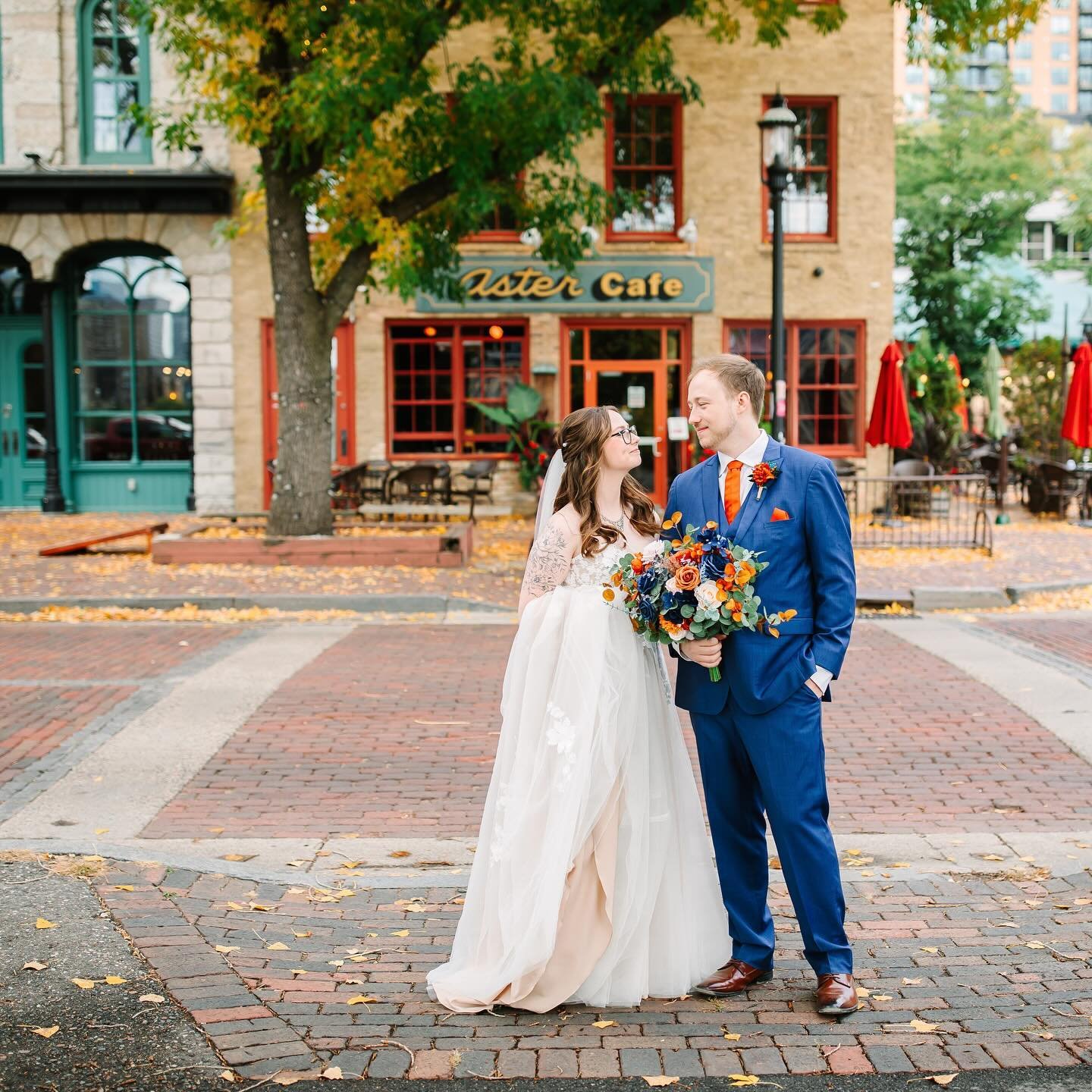 Ryan and Cortney celebrated their wedding at @astercafe &mdash; a venue that&rsquo;s been on my wishlist to photograph for a while and it&rsquo;s easy to see why; Saint Anthony Main is incredibly charming! One of my favorite moments was stepping away