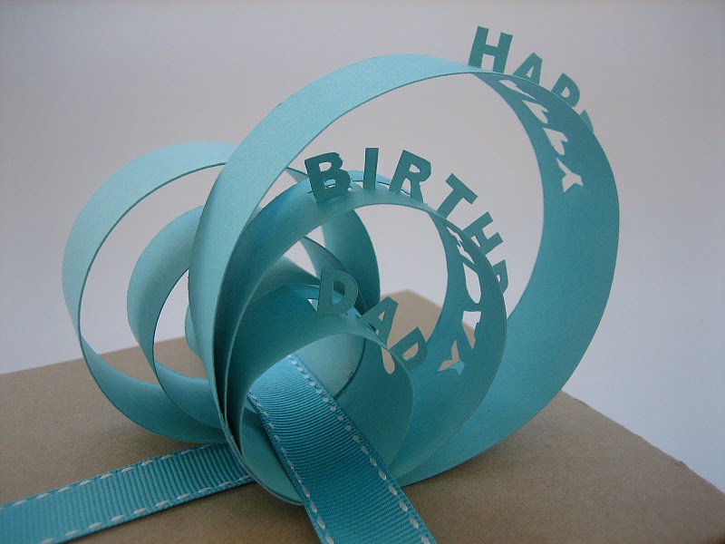 How to make an amazing & beautiful paper gift topper that will leave a lasting impression with just 6 simple steps