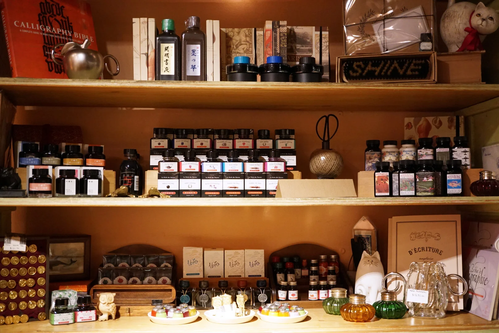 inkshelf.jpg