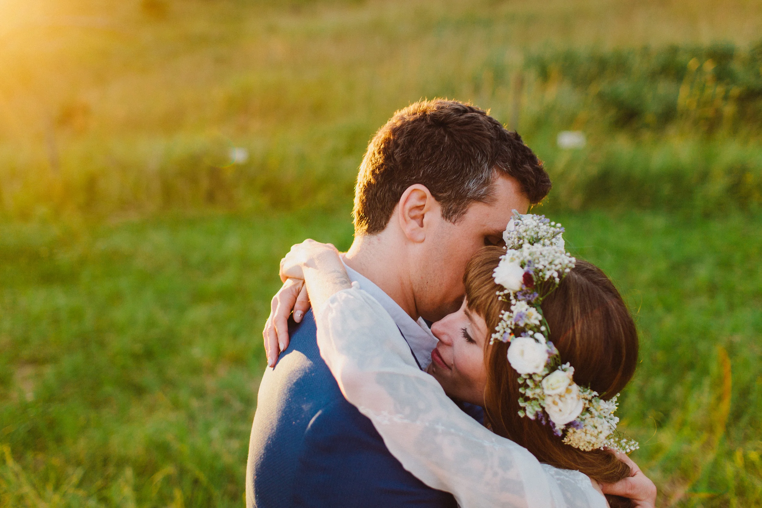 En lantlig sommarvigsel utanför Stockholm