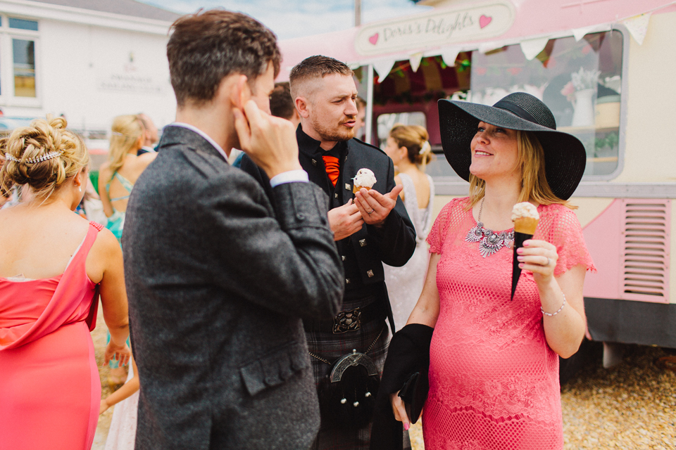 031-wedding-photographer-swanage-pier.jpg