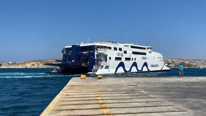 Προσέκρουσε στο λιμάνι της Πάρου το Champion Jet 3 | Όλοι οι επιβάτες είναι καλά στην υγεία τους