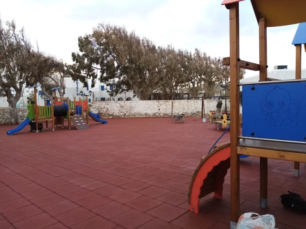 ΔΕΛΤΙΟ ΤΥΠΟΥ ΔΗΜΟΥ ΠΑΡΟΥ ΓΙΑ ΤΙΣ ΠΑΙΔΙΚΕΣ ΧΑΡΕΣ