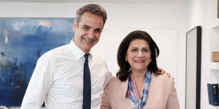 Το τερμάτισε η "άριστη" του Κούλη στα Ιόνια νησιά | 5000 ευρώ για μεταξωτά φουλάρια!