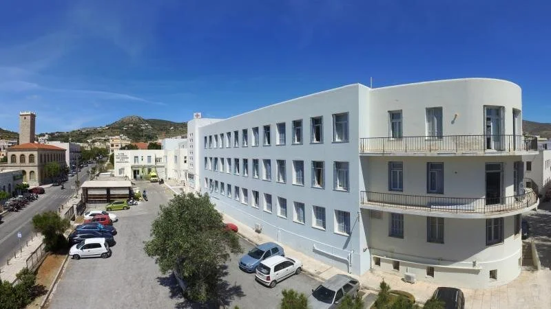 Απεργία των εργαζομένων στο νοσοκομείο Σύρου