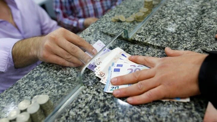 Προσωρινή σύνταξη για όλους όσοι έχουν κάνει αίτηση