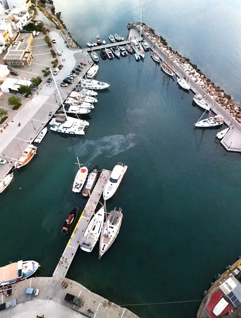 Παραβατικές πράξεις στην μη αδειοδοτημένη μαρίνα Νάουσας