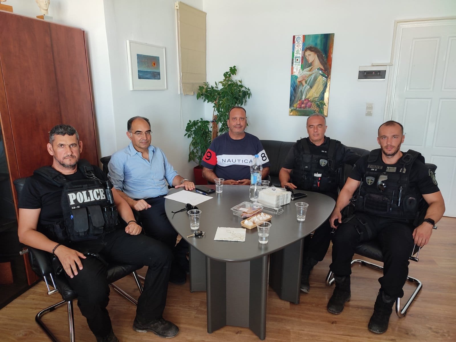 Συνάντηση Μπιζά με μέλη της ΟΠΚΕ στο δημαρχείο Πάρου