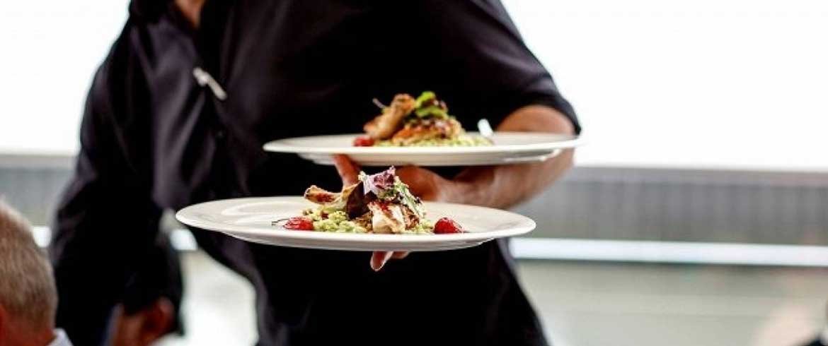 Γιατί αποχωρούν οι εποχικοί εργαζόμενοι  | 700 ευρώ για 14ωρη εργασία μέσω της πλατφόρμας JOBmatch της ΔΥΠΑ