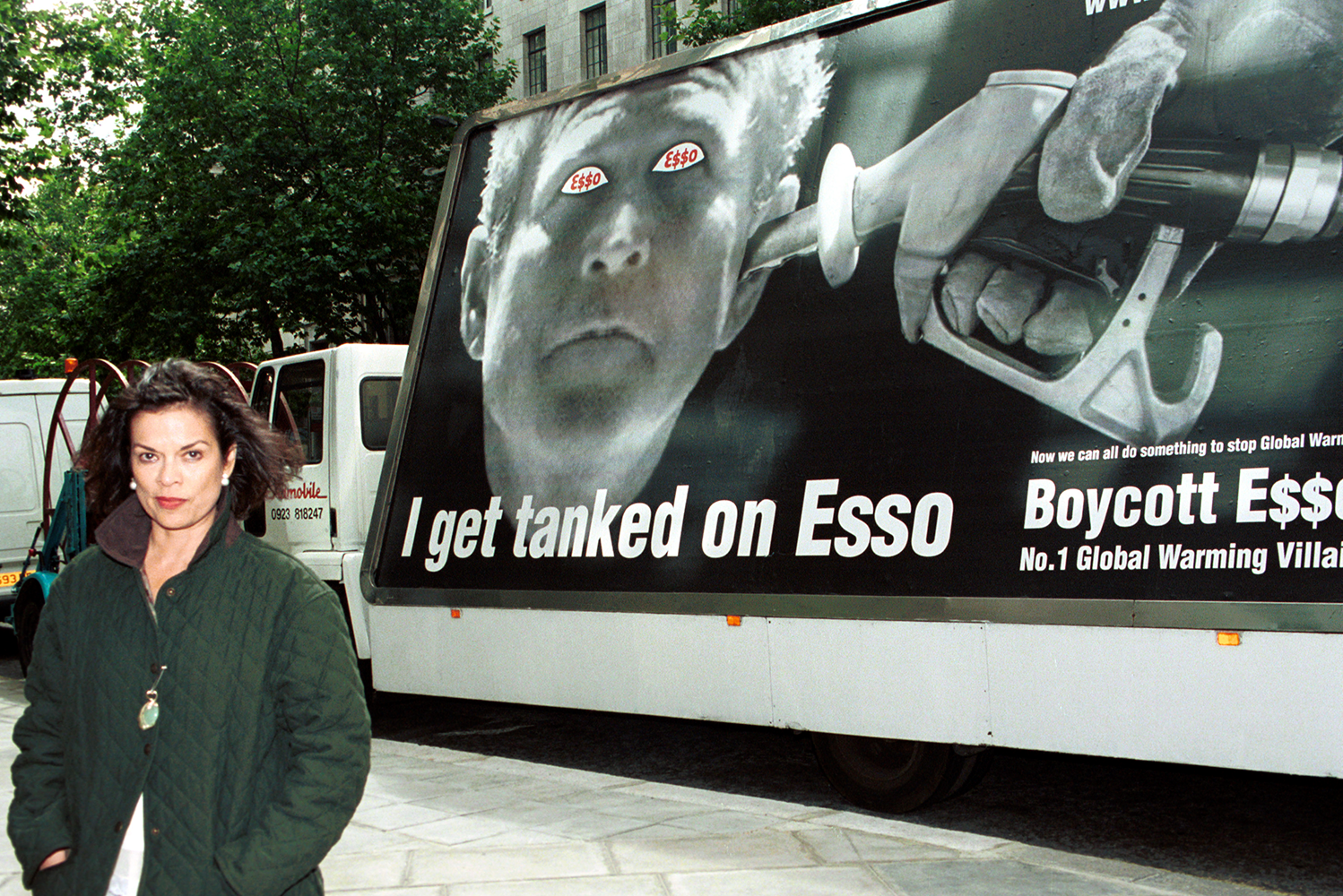 Campaign_Stopesso_IGetTanked_Bush_Billboard.png
