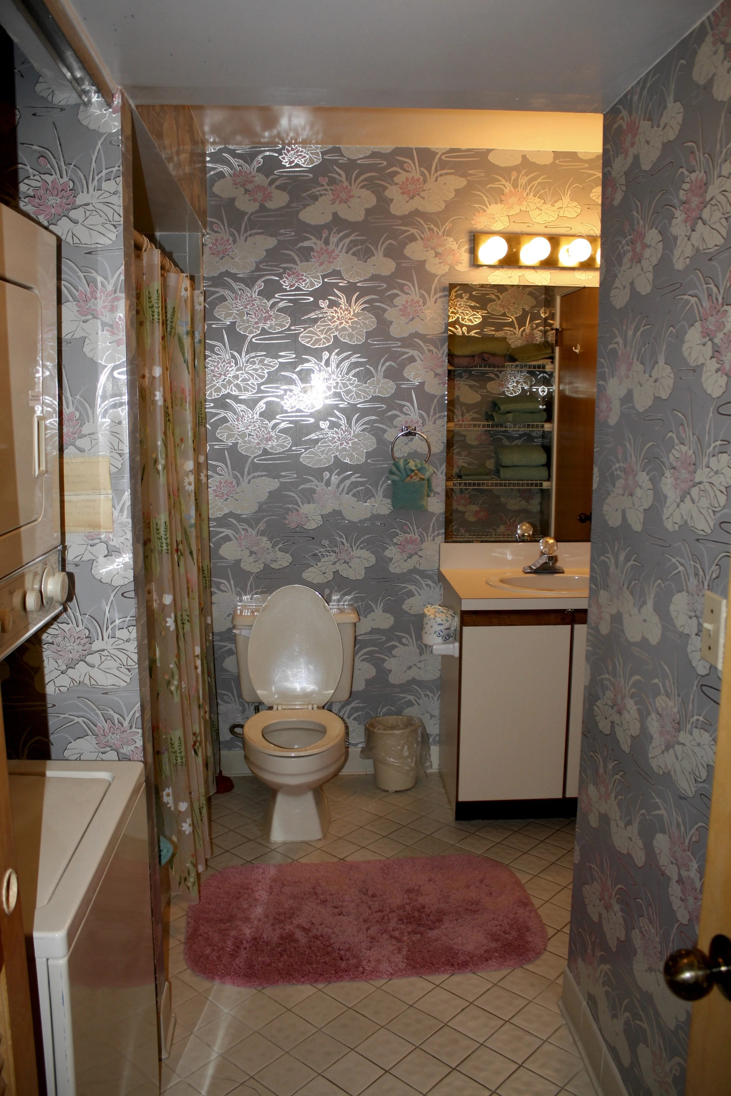 B201-BATH.jpg