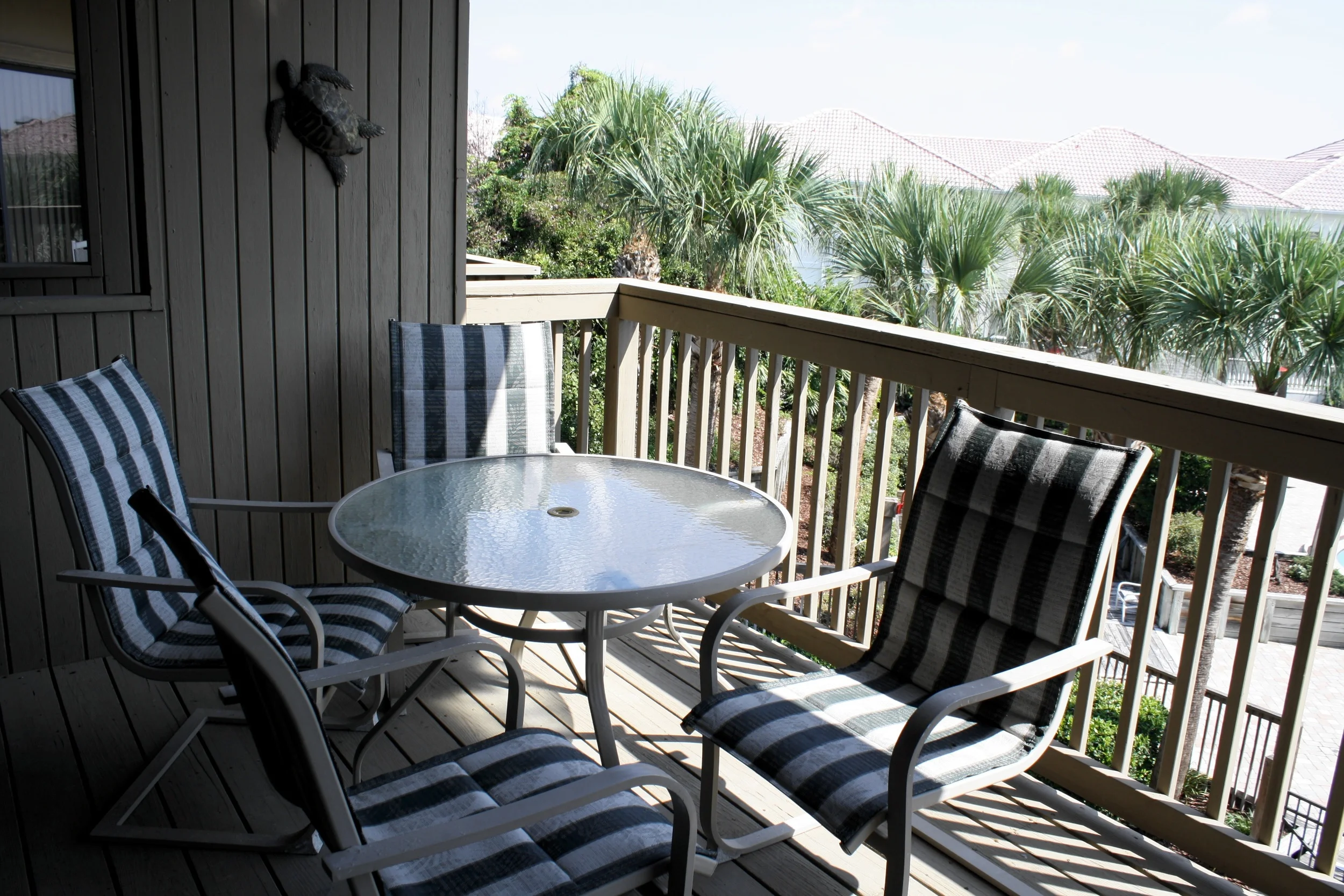 J302-PORCH.jpg