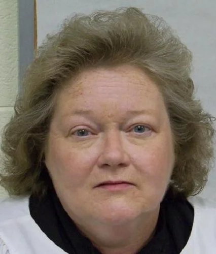 Sallie Razor (15)