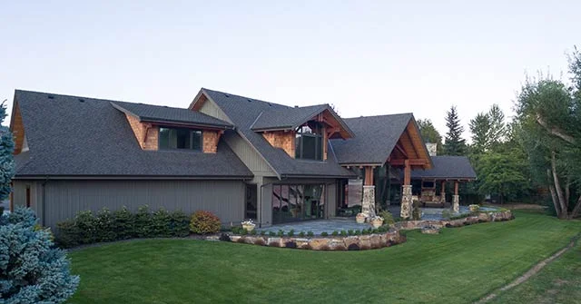 lakeside-estate-drone-412-web.jpg