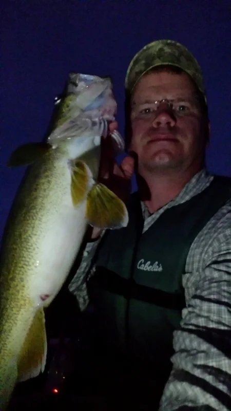 25.5 inches and nearly 6 pounds.