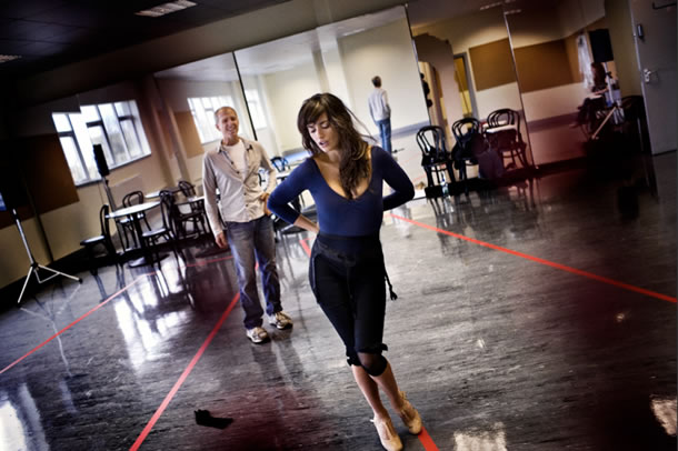  John working with Penelope Cruz during the film Nine