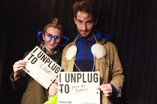 Two guests write what they unplug to do.
