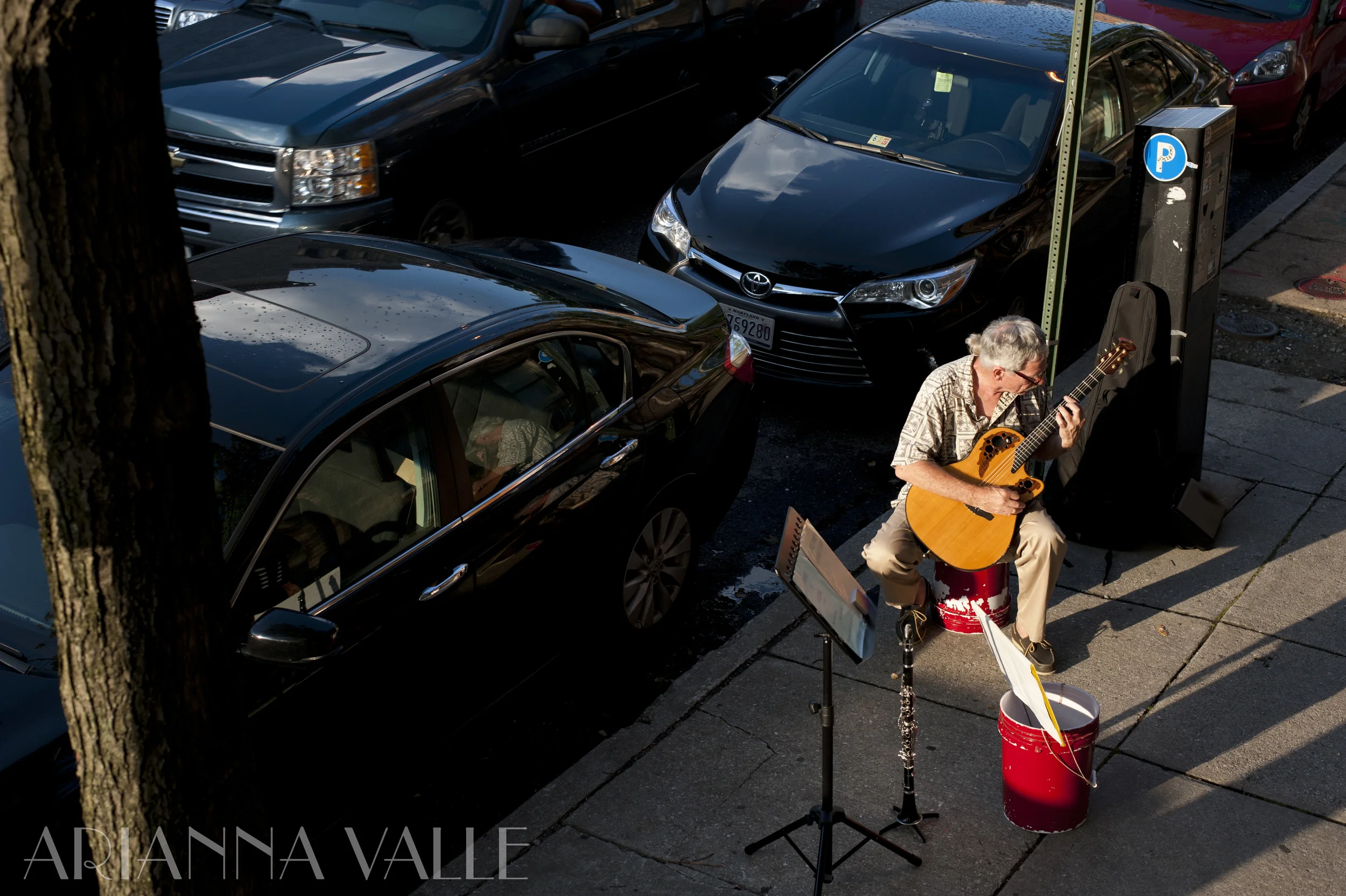 Busker_1.jpg