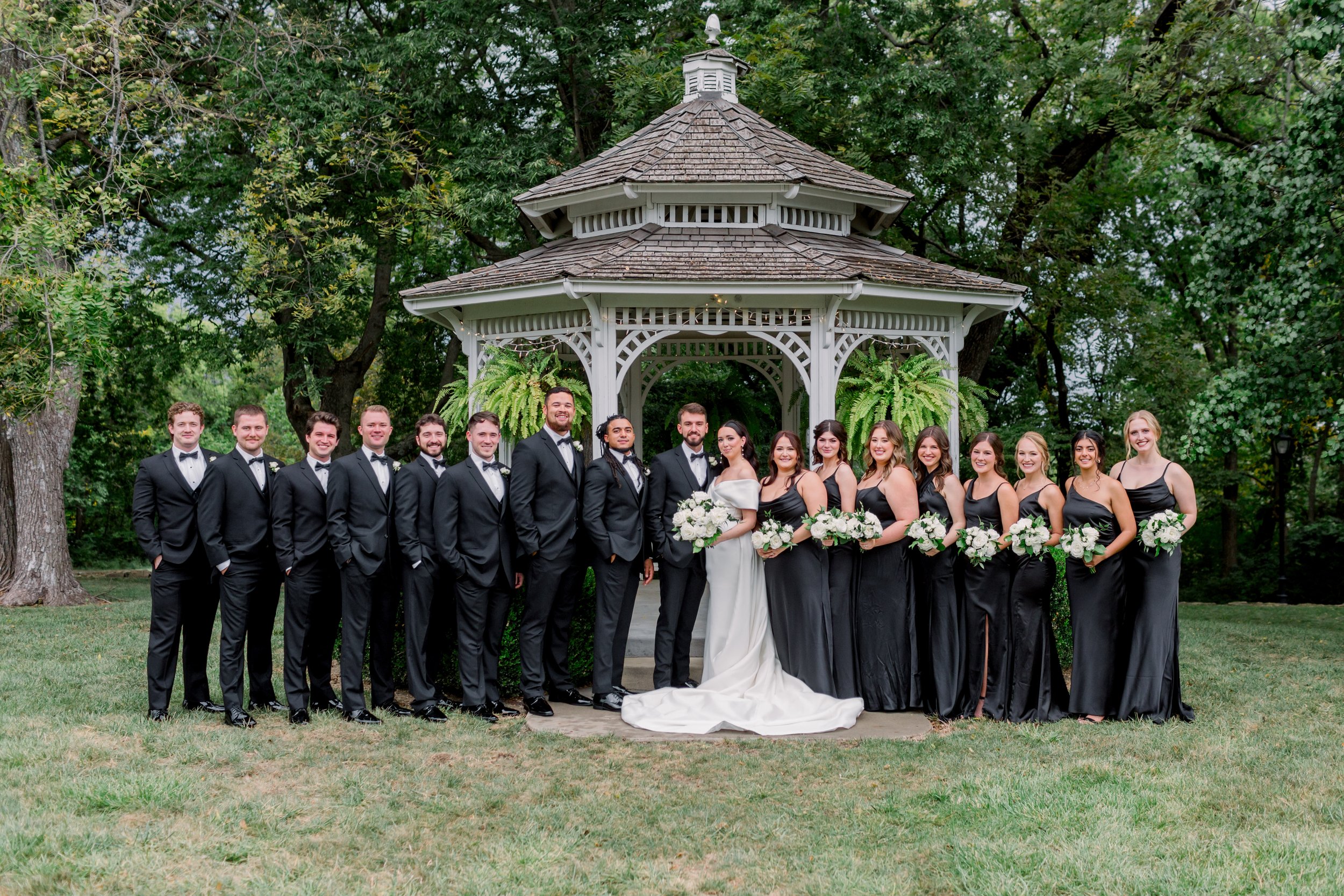 09.16.2023-Holly-and-Logan-Swadner-Wedding-Photos-by-Elizabeth-Ladean-Photography-0464 - Copy.jpg
