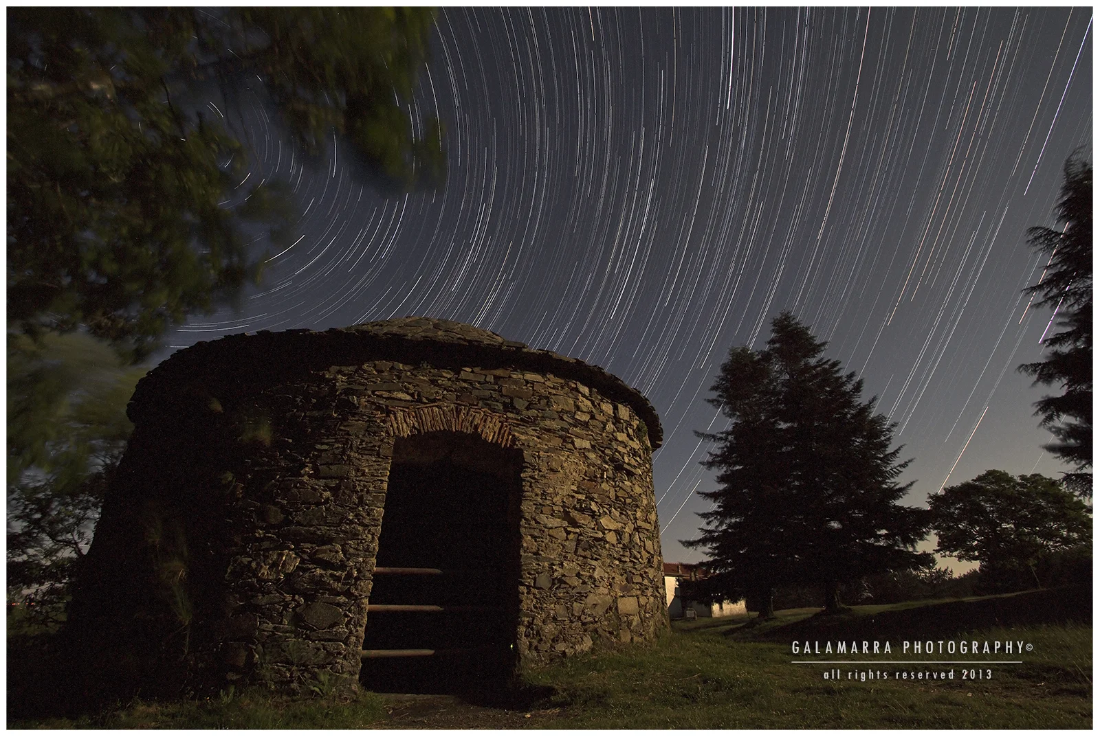 Neveiros: under the light of the Moon