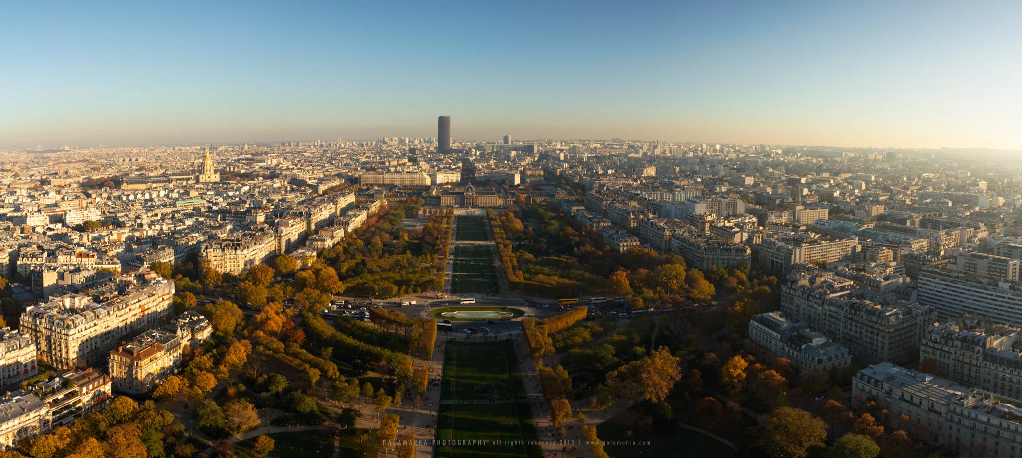 Paris II - Eiffel tower panoramic view