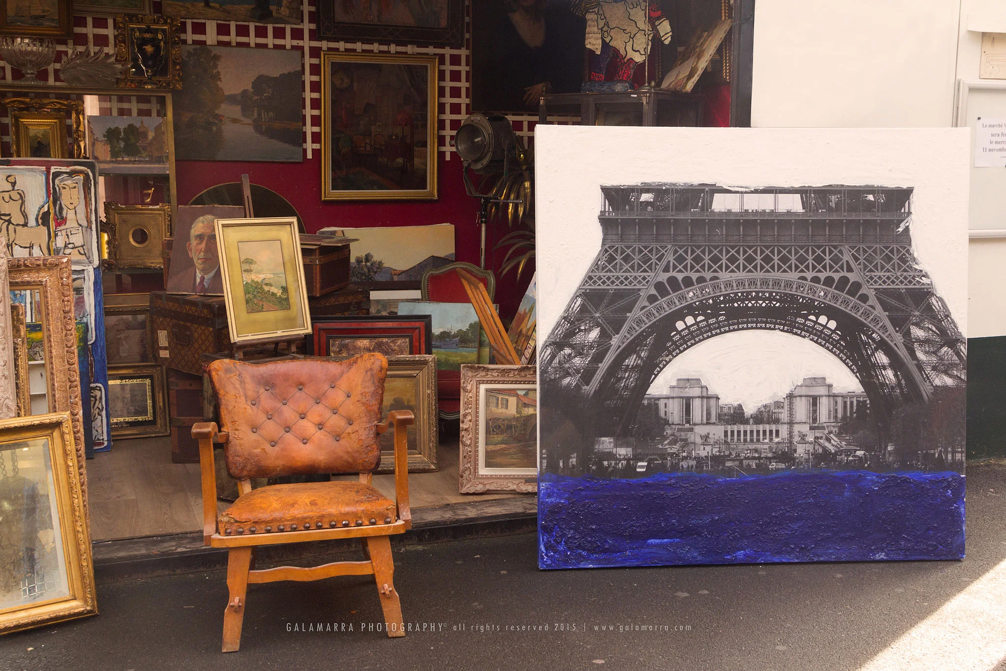 Paris XVI - Have a seat and contemplate