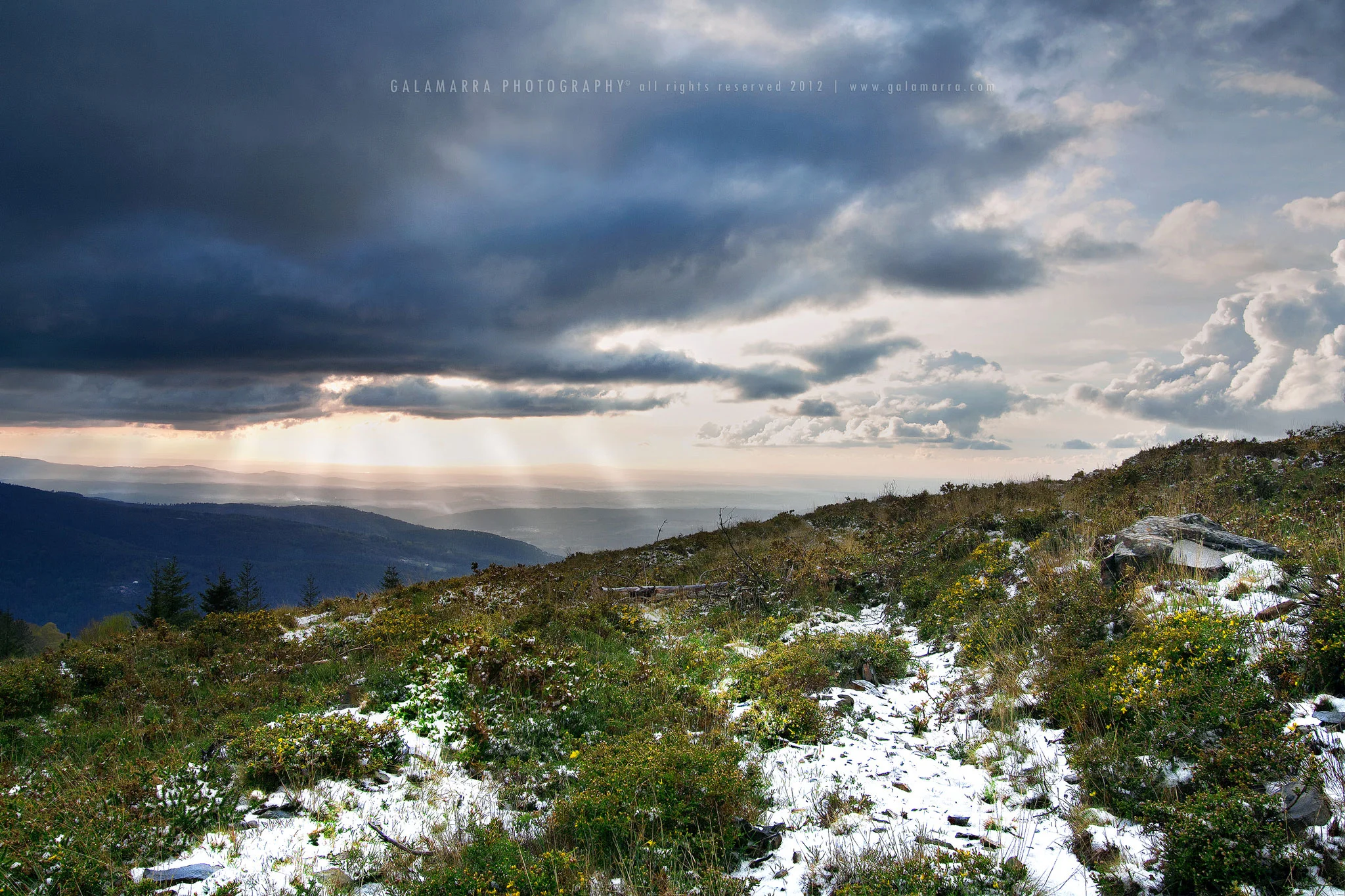 Through the clouds to the snow