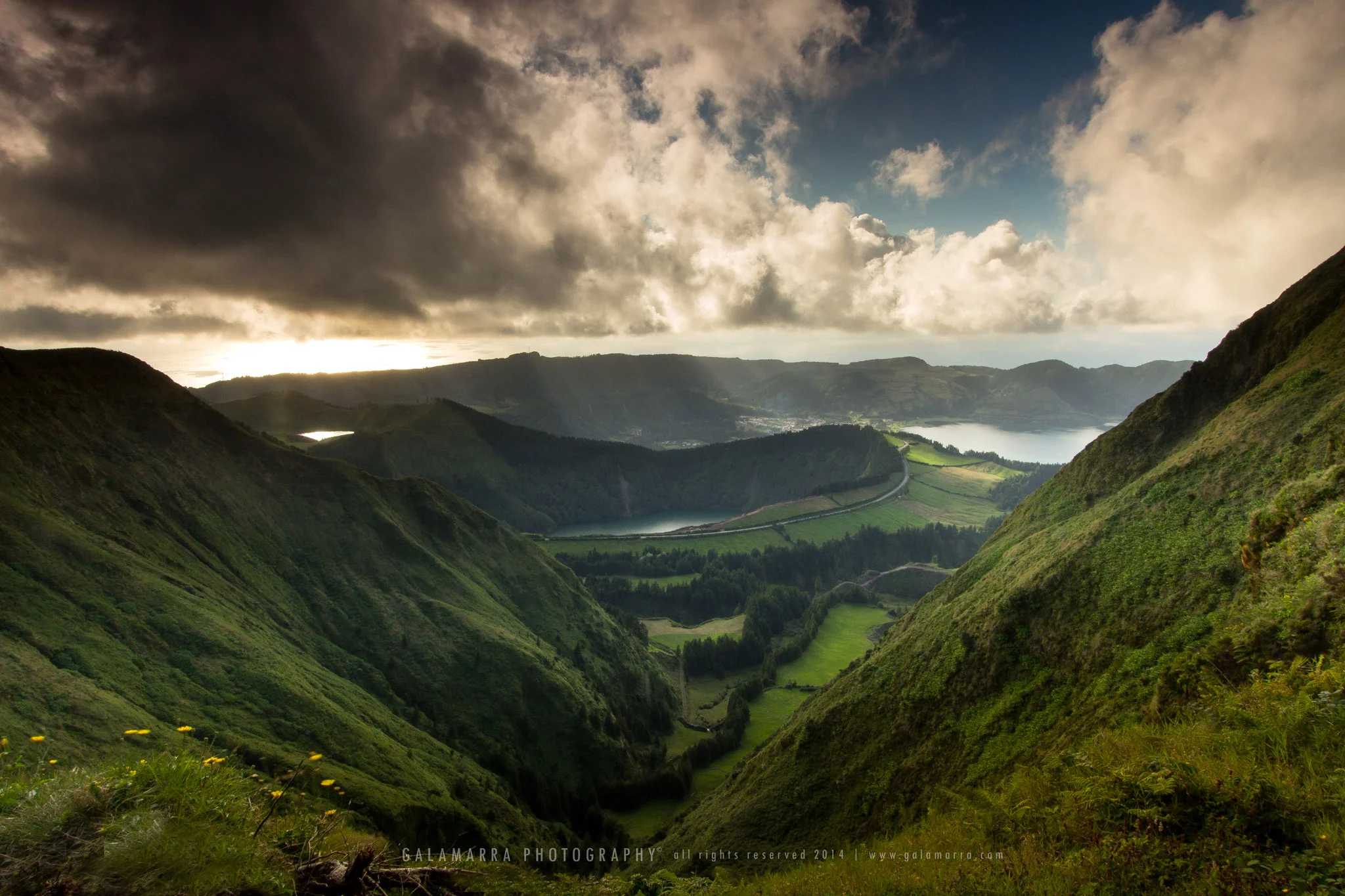 In the valley before the fog