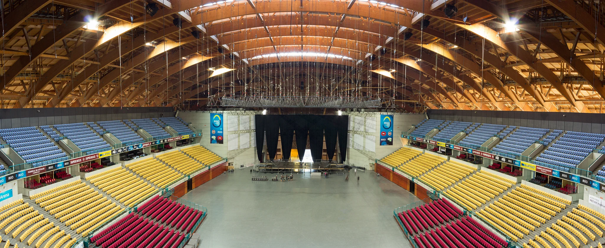F_3432_MEO_Arena_Pano_2_web.jpg
