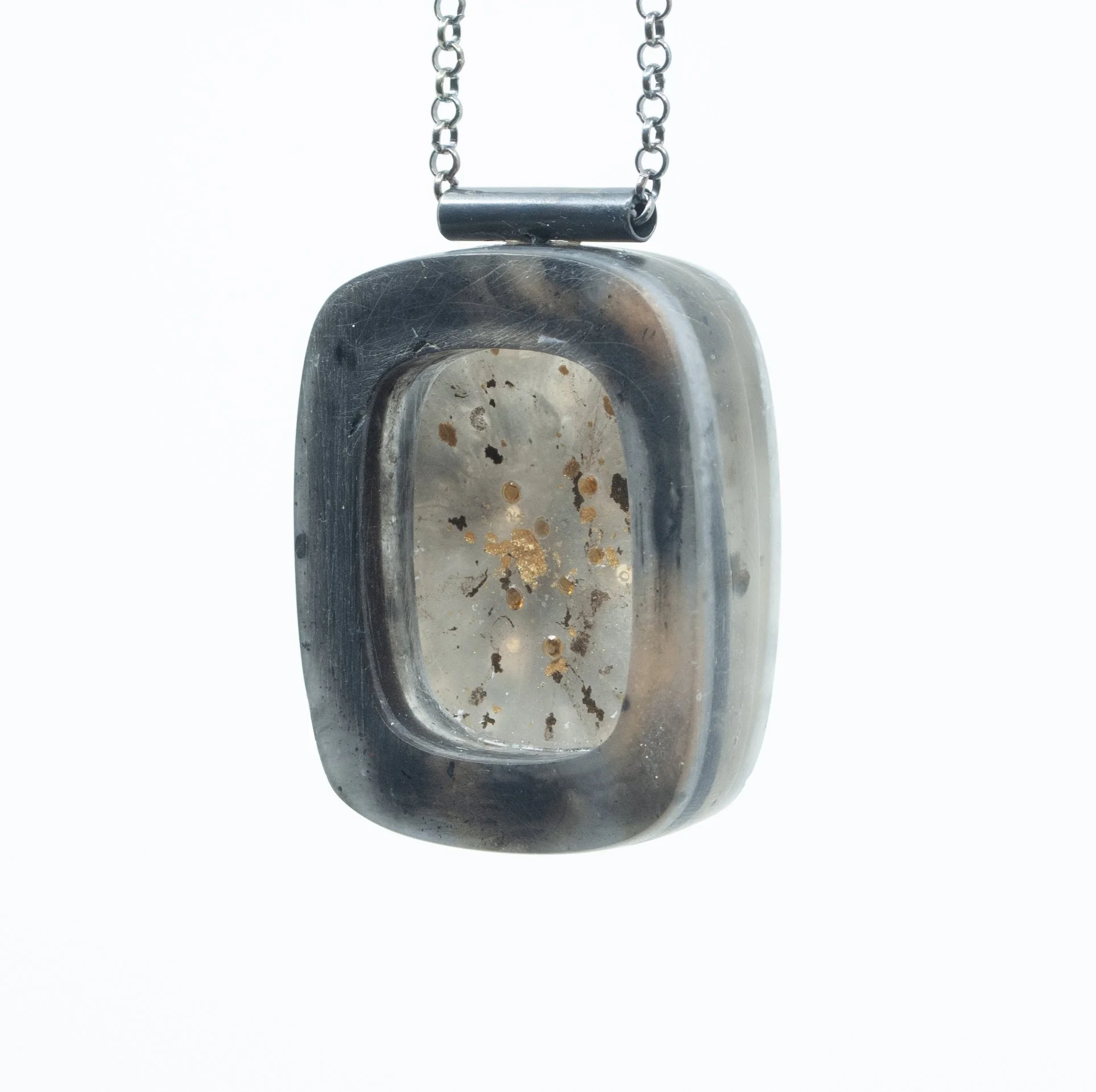 *RESIN_large_frame_pendant.jpg