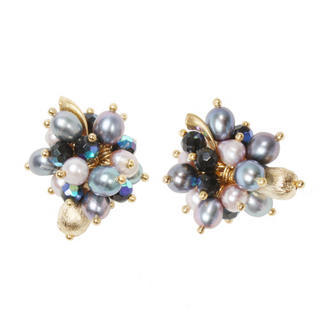 briolette-freshpearl-cluster-earrings-L_p0015199104.jpg