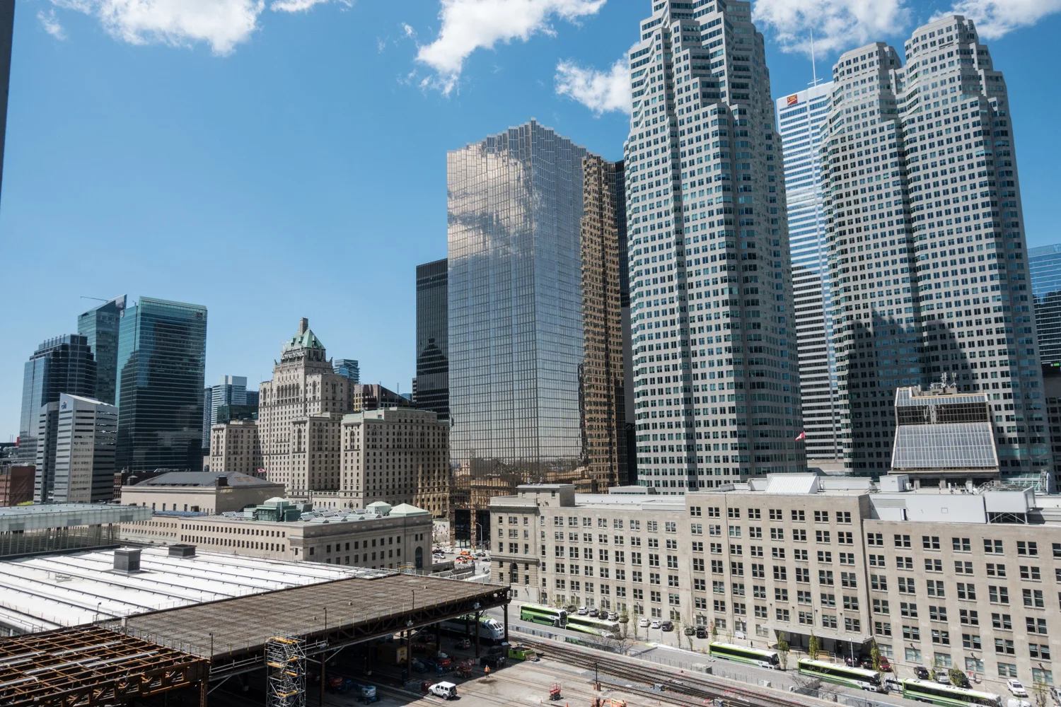 18 Yonge Street 1405 Toronto Sellwithconrad Ca