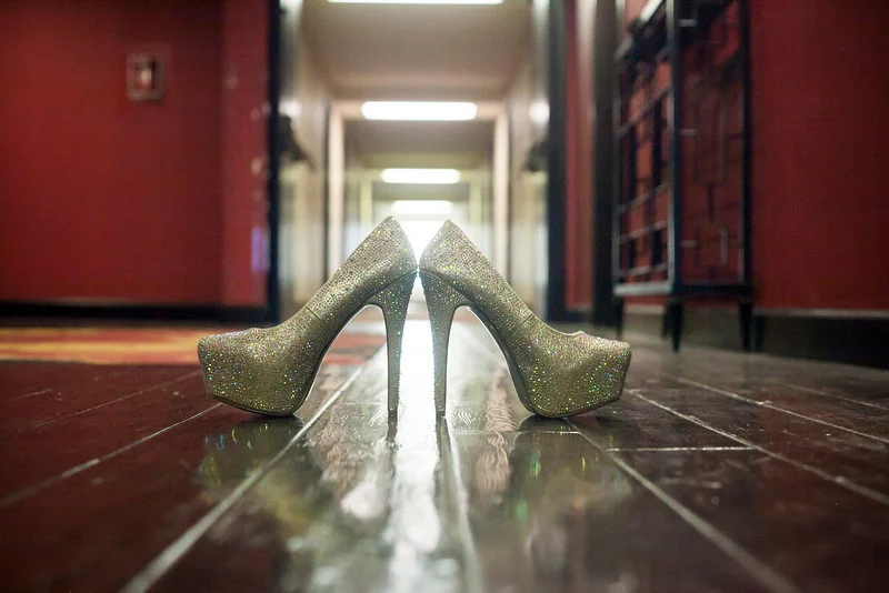 Alyssa is a huge shoe lover so choosing a sparkling pair of Betsey Johnson stilettos for her special day was a fabulous decision...