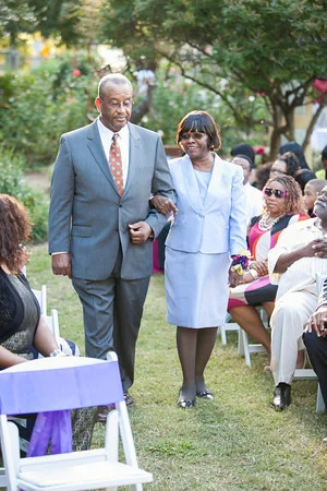 The adorable parents of the groom. 