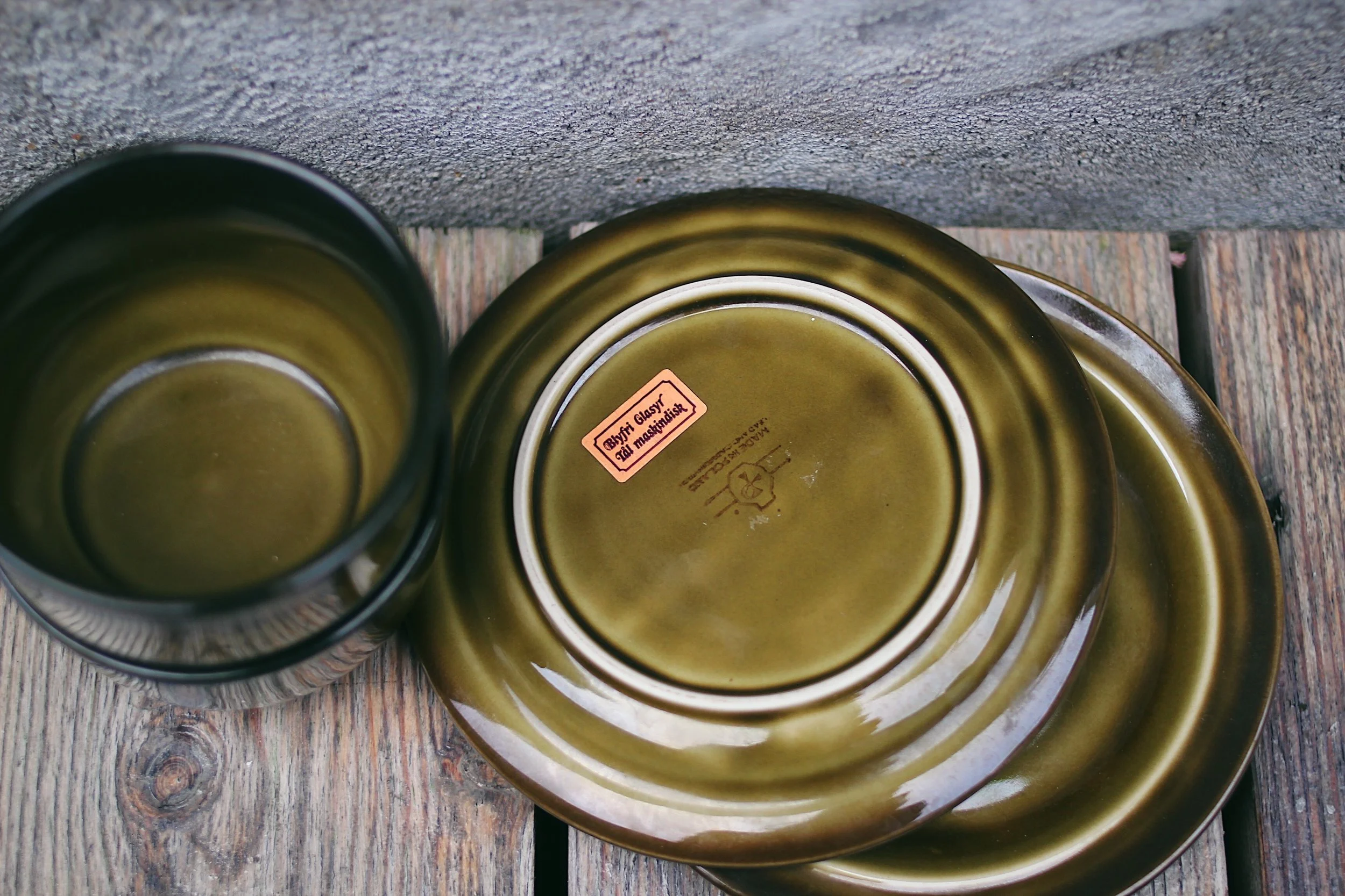 cup_and_plate_green_3.jpg