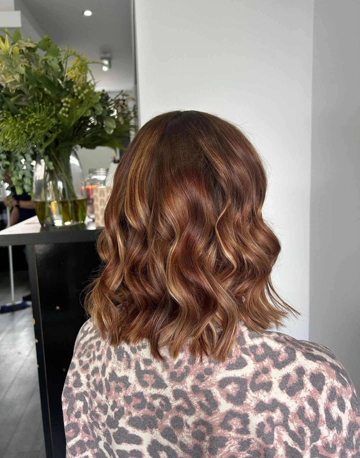 😍 Look at this Beauty 😍

Cut by Shannon and coloured by Lauren 👊🏻

If anybody would like to be a model for Lauren then please drop us a message.
She is looking for long layered haircuts and balayage, lived in colours,Vivid&rsquo;S and highlights 