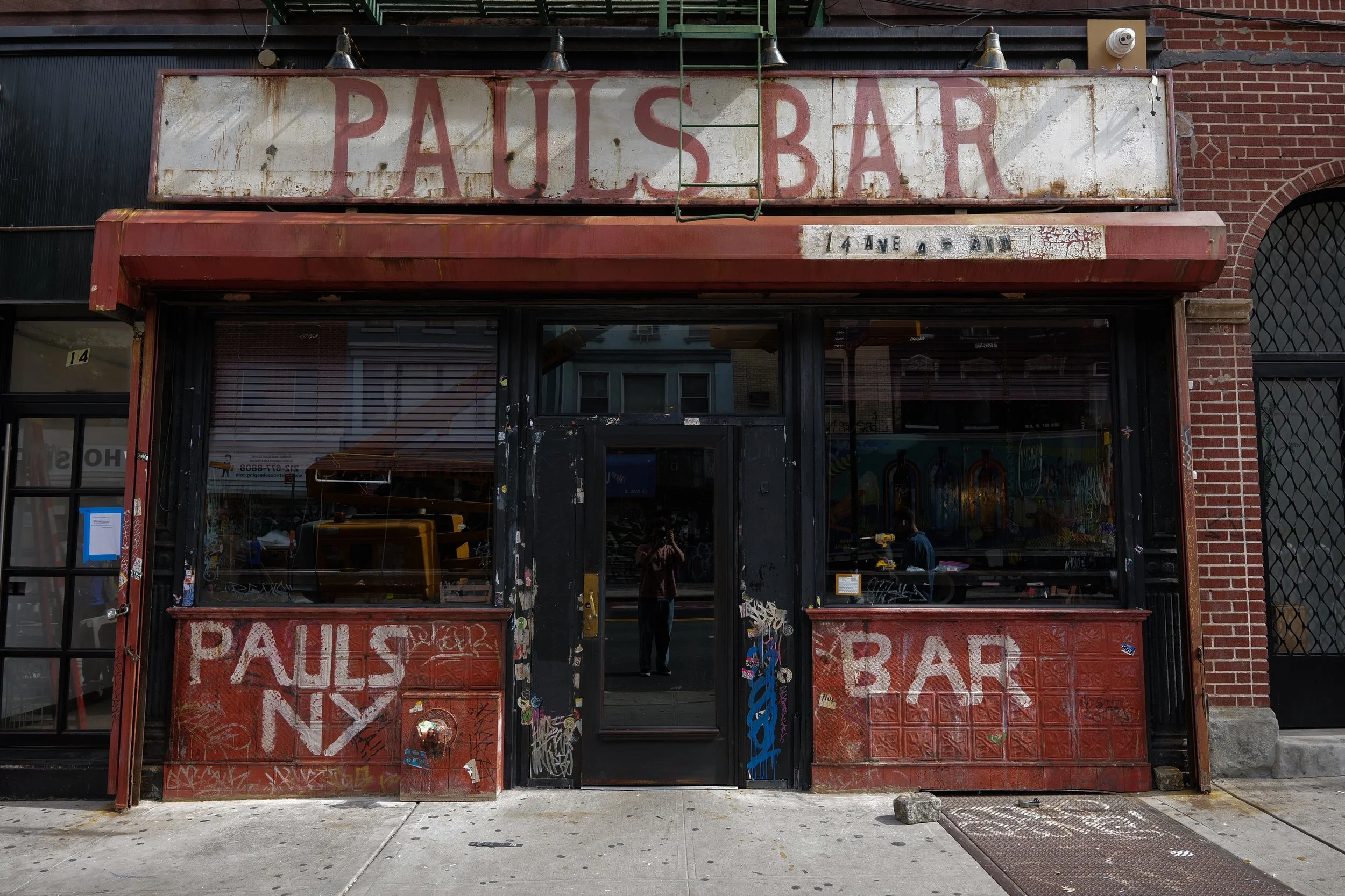 IE_Paul's Bar Set Photo_-01.jpg
