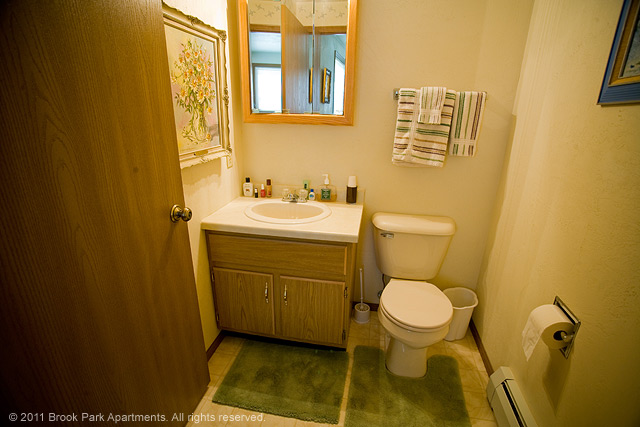 2A-2B-half-bathroom.jpg