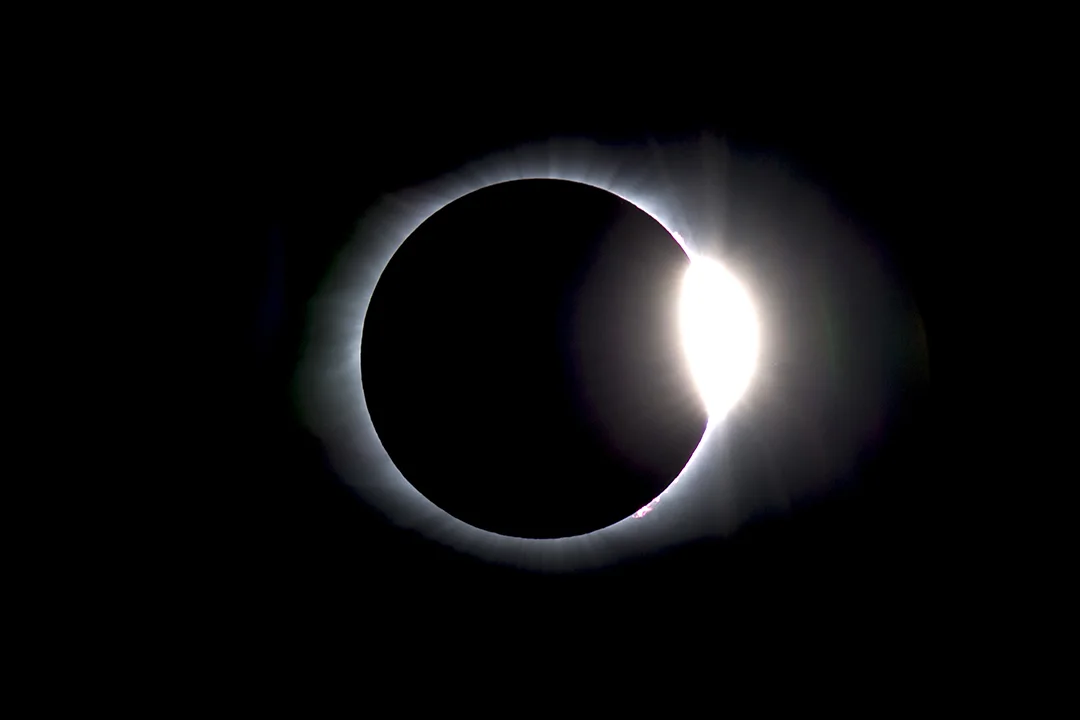 DiamondRing copy.jpg