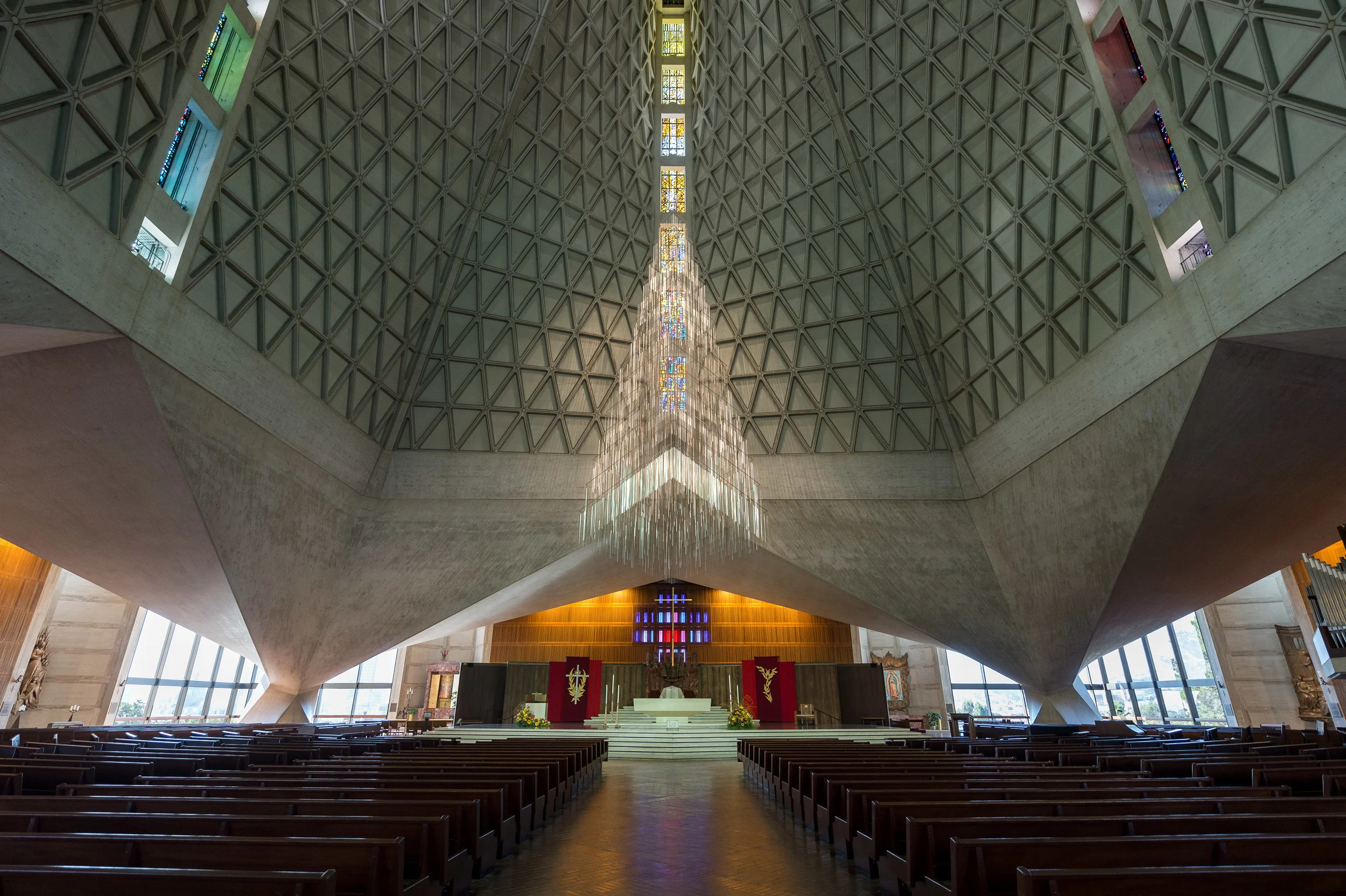 ST MARYS CATHEDRAL SAN FRANCISCO NERVI BELLUSCHI LEE RYAN MCSWEENEY st-marys-cathedral-san-francisco-nervi-belluschi-lee-ryan-mcsweeney