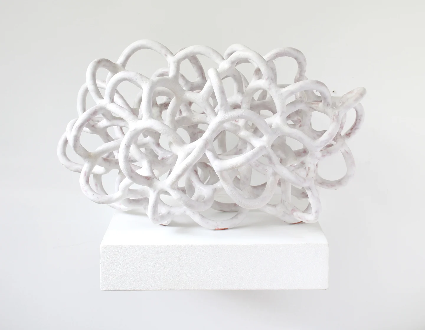Large White Knot
