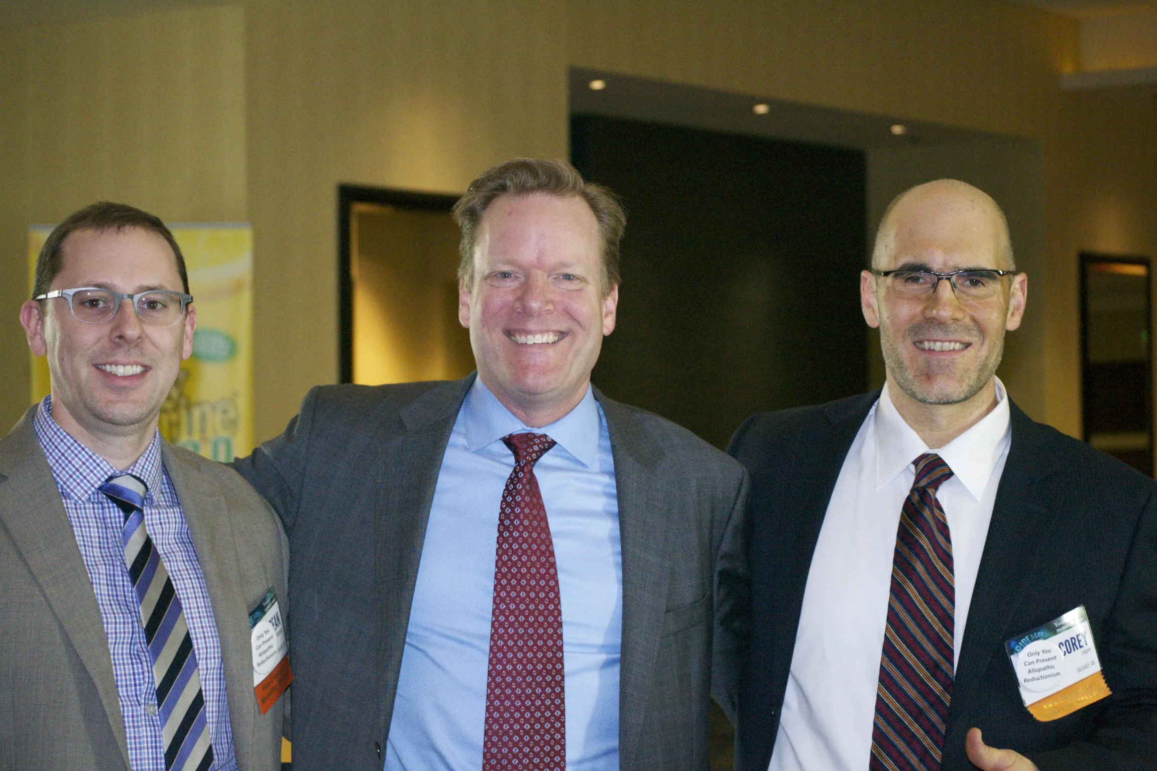 Mike Randolf (middle)
