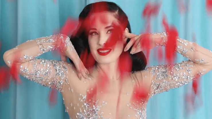 DITA VON TEESE - NYLON ESPANOL-high.gif
