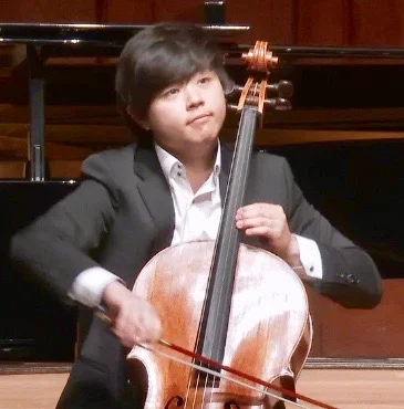Waynne Kwon wins RNCM Gold Medal