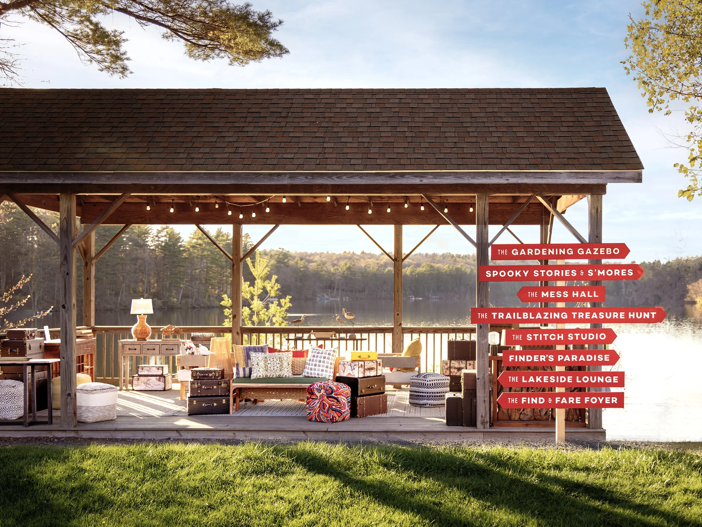 HomeGoods-FindersCamp-WAYFINDING-SIGN_02.jpg