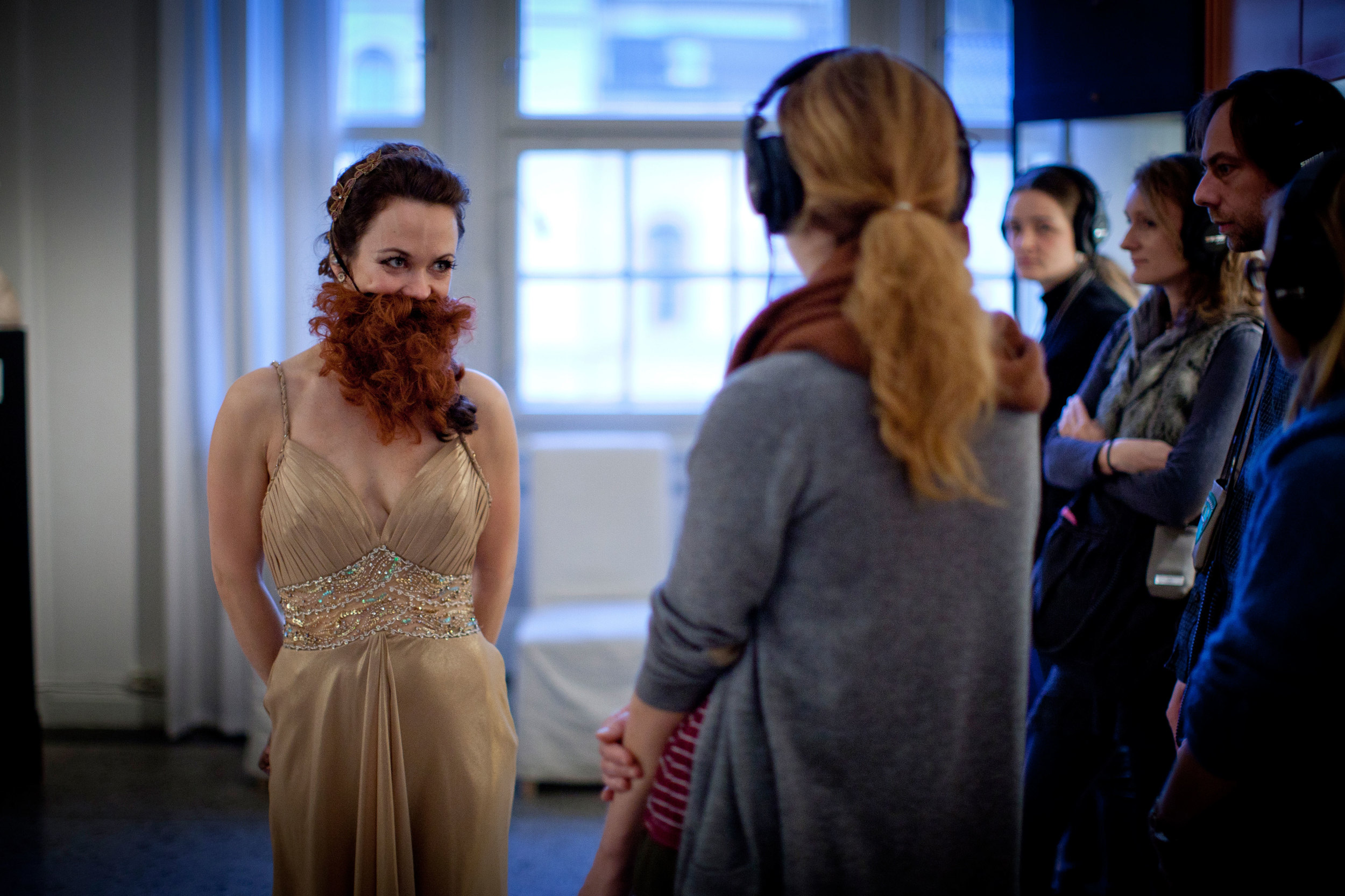 Legemsarkivene was an audio-guided theater walk. Close to the reality of the Museum of Cultural History, we discovered a different layer; a parallel un-reality. Conception and directing: Claire de Wangen - Photography: Morten Bendiksen #clairedewangen #legemsarkivene #oslo #mortenbendiksen #performance #kulturhistoriskmuseum