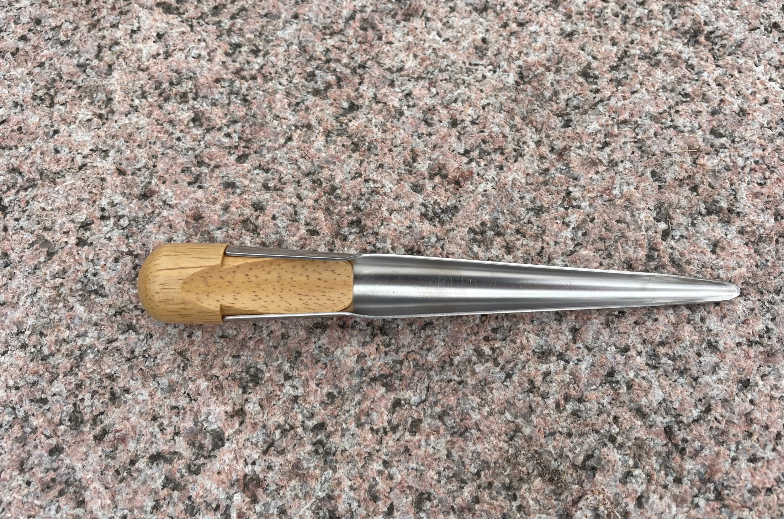 wooden handle fid 3.jpg