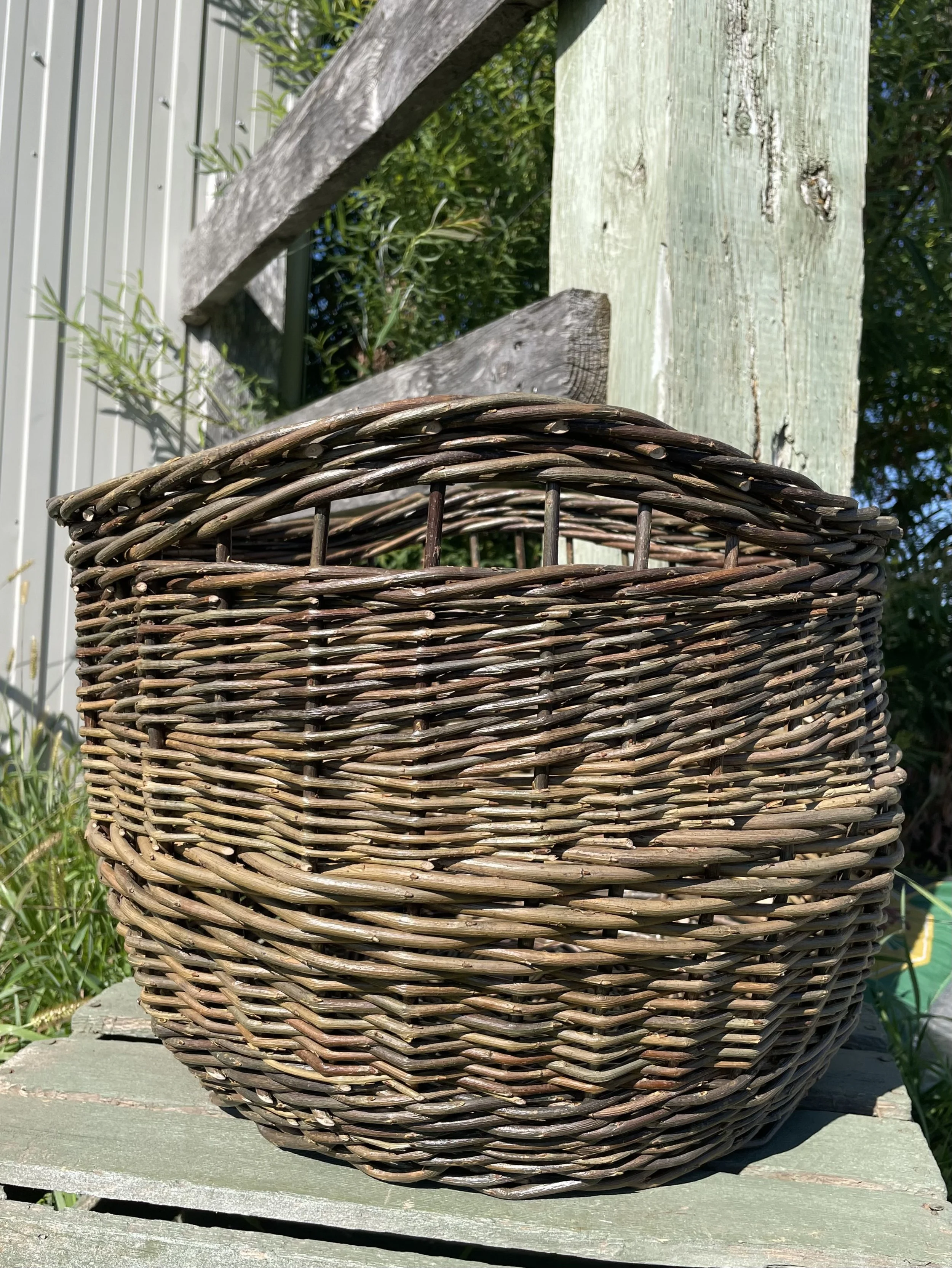 med eng rand basket 1.jpg