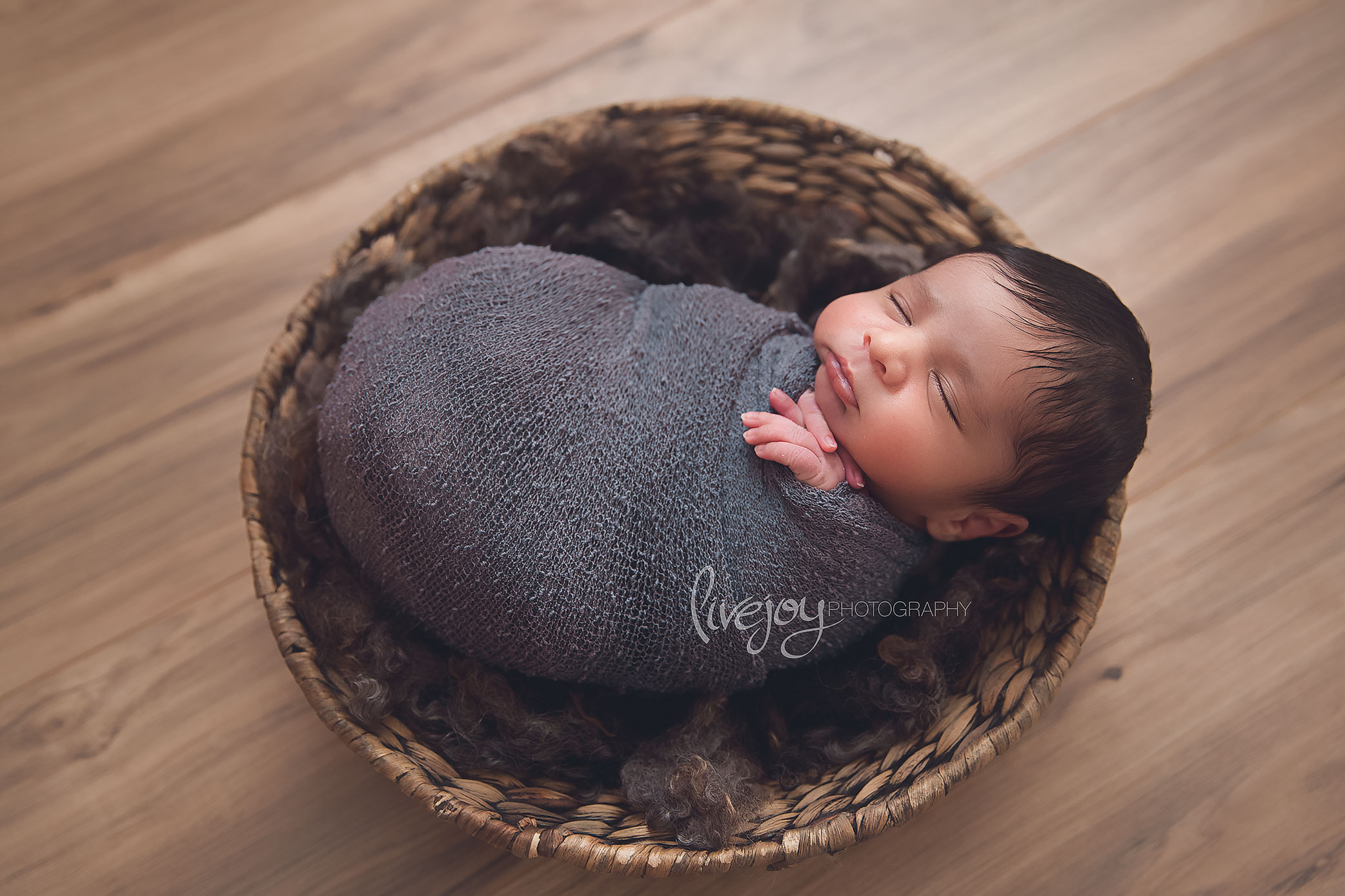 Newborn Photography | Salem, Oregon | LiveJoy Photography